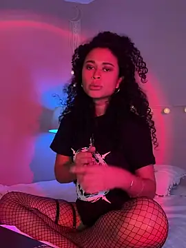 Snapshot of GabriSaenz chatting on 25, 1, 2025 GabriSaenz online show from 25, 1, 2025