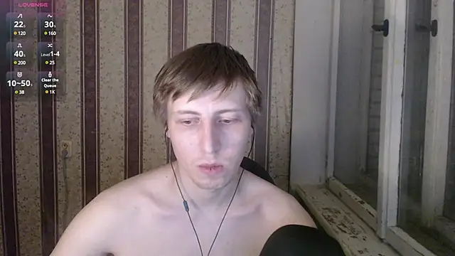 Snapshot of darienlarge chatting on 15, 2, 2025 darienlarge online show from 15, 2, 2025