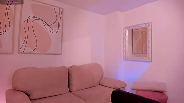 ErikaBenz  online show from 13, 10, 2025