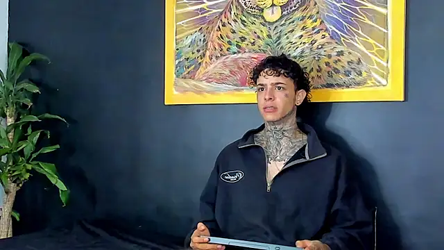 Snapshot of Aron_ford chatting on 11, 9, 2025 Aron ford online show from 11, 9, 2025