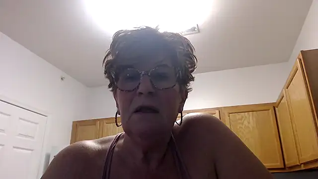 Snapshot of plusizebigbooty chatting on 8, 2, 2025 plusizebigbooty online show from 8, 2, 2025