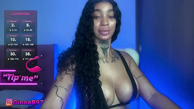 Snapshot of GinnaBolton chatting on 28, 9, 2025 GinnaBolton online show from 28, 9, 2025