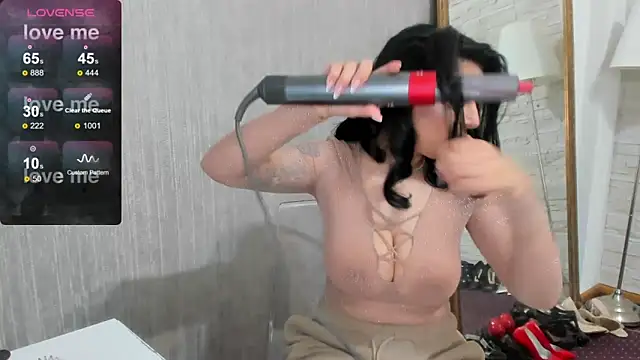 ElisaBaxter online show from 11, 2, 2025