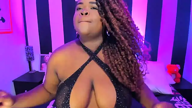 Snapshot of YeminaLeman chatting on 7, 3, 2025 YeminaLeman online show from 7, 3, 2025