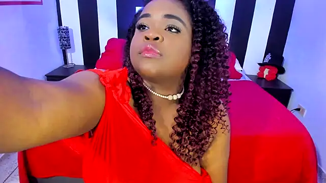 Snapshot of YeminaLeman chatting on 2, 10, 2025 YeminaLeman online show from 2, 10, 2025