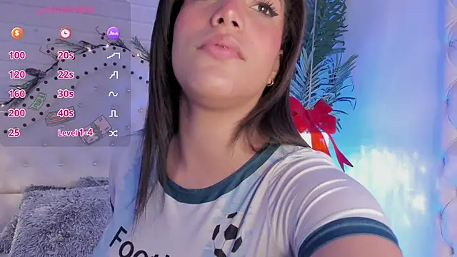 Snapshot of _Eurekaa_ chatting on 5, 12, 2024 Eurekaa online show from 5, 12, 2024