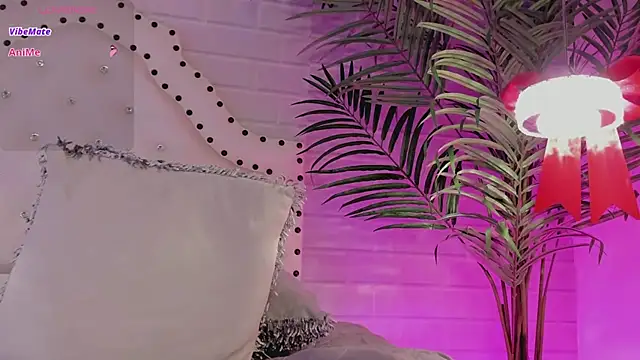 Snapshot of _Eurekaa_ chatting on 11, 1, 2025 Eurekaa online show from 11, 1, 2025