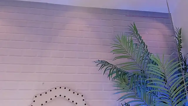 Snapshot of _Eurekaa_ chatting on 17, 1, 2025 Eurekaa online show from 17, 1, 2025