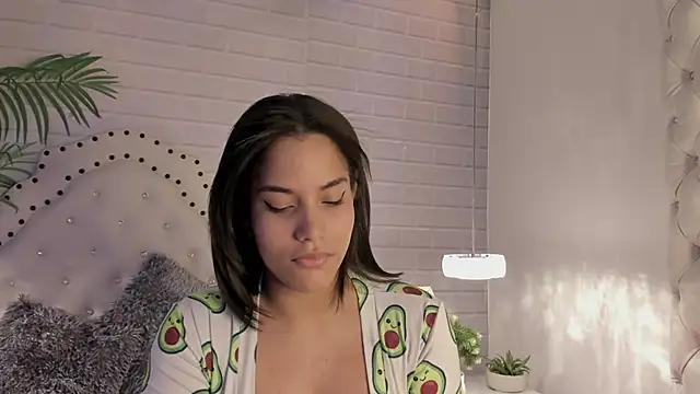 Snapshot of _Eurekaa_ chatting on 11, 3, 2025 Eurekaa online show from 11, 3, 2025