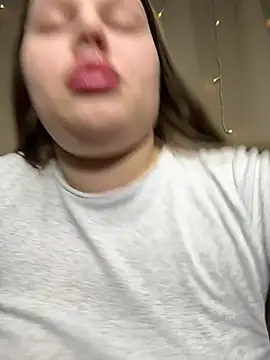 Snapshot of perfect_sweety_girl chatting on 13, 2, 2026 perfect sweety girl online show from 13, 2, 2026