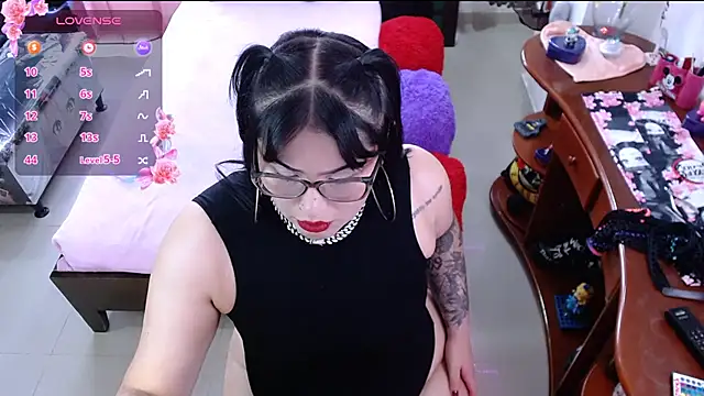 Snapshot of lufek23 chatting on 28, 2, 2025 lufek23 online show from 28, 2, 2025