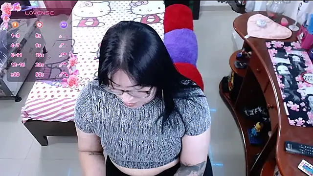 Snapshot of lufek23 chatting on 14, 3, 2025 lufek23 online show from 14, 3, 2025