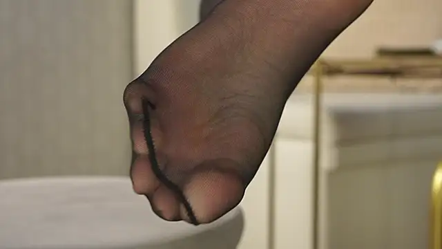 Snapshot of iris_vega9 chatting on 16, 11, 2025 iris vega9 online show from 16, 11, 2025