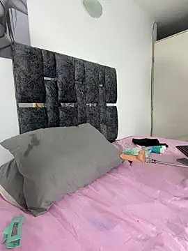 Natasharuso online show from 7, 3, 2026