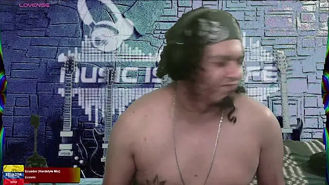 Snapshot of chino_roz chatting on 30, 1, 2025 chino roz online show from 30, 1, 2025