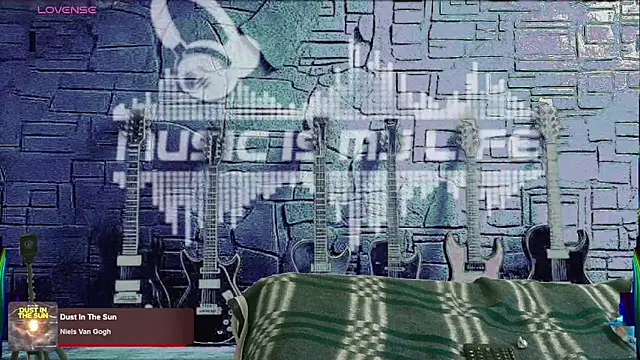 Snapshot of chino_roz chatting on 1, 2, 2025 chino roz online show from 1, 2, 2025