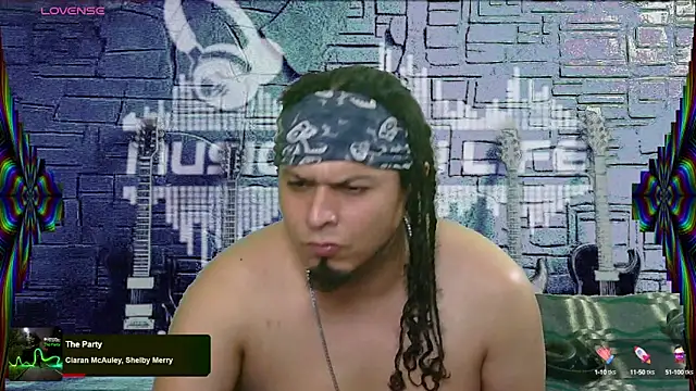 Snapshot of chino_roz chatting on 5, 2, 2025 chino roz online show from 5, 2, 2025