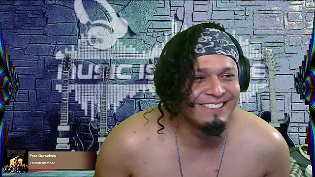 Snapshot of chino_roz chatting on 2, 3, 2025 chino roz online show from 2, 3, 2025