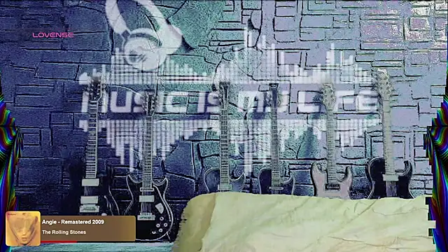 Snapshot of chino_roz chatting on 8, 3, 2025 chino roz online show from 8, 3, 2025