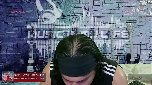 Snapshot of chino_roz chatting on 10, 3, 2025 chino roz online show from 10, 3, 2025