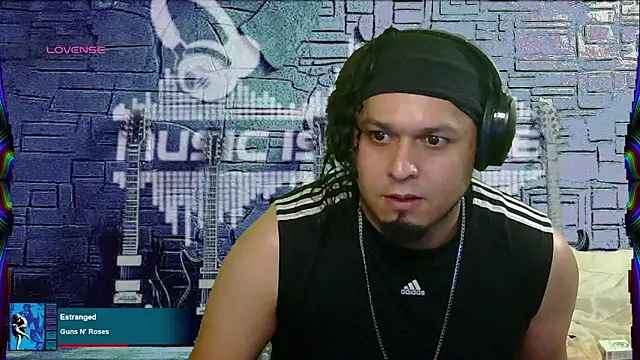 Snapshot of chino_roz chatting on 10, 3, 2025 chino roz online show from 10, 3, 2025