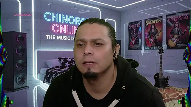 Snapshot of chino_roz chatting on 18, 9, 2025 chino roz online show from 18, 9, 2025