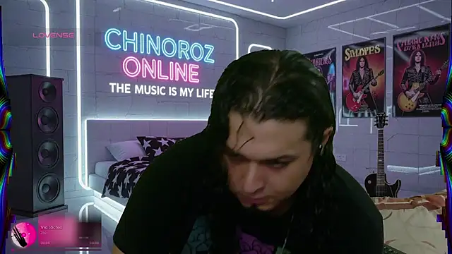 Snapshot of chino_roz chatting on 24, 9, 2025 chino roz online show from 24, 9, 2025