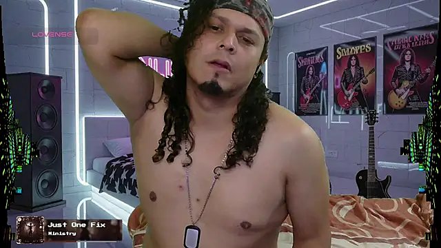 Snapshot of chino_roz chatting on 21, 10, 2025 chino roz online show from 21, 10, 2025