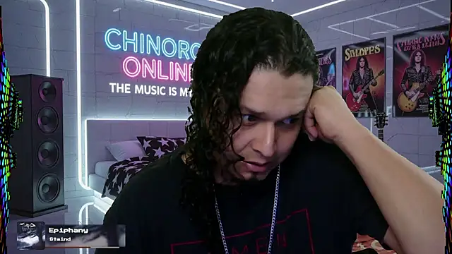 Snapshot of chino_roz chatting on 24, 10, 2025 chino roz online show from 24, 10, 2025