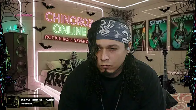 Snapshot of chino_roz chatting on 2, 11, 2025 chino roz online show from 2, 11, 2025