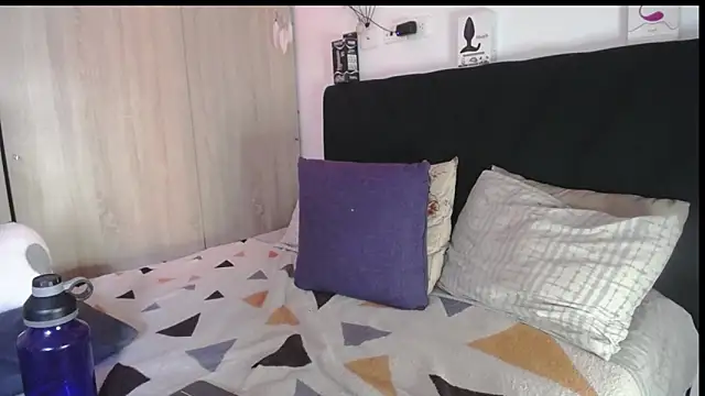 Santiago kiler online show from 18, 4, 2026