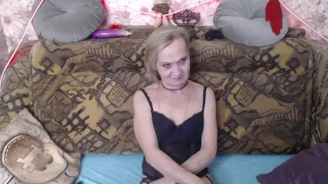 Snapshot of MissBekker chatting on 20, 12, 2024 MissBekker online show from 20, 12, 2024