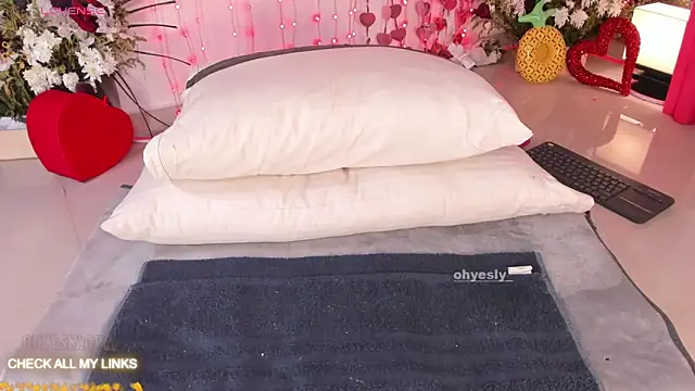 Snapshot of ohyesly_ chatting on 21, 2, 2026 ohyesly online show from 21, 2, 2026