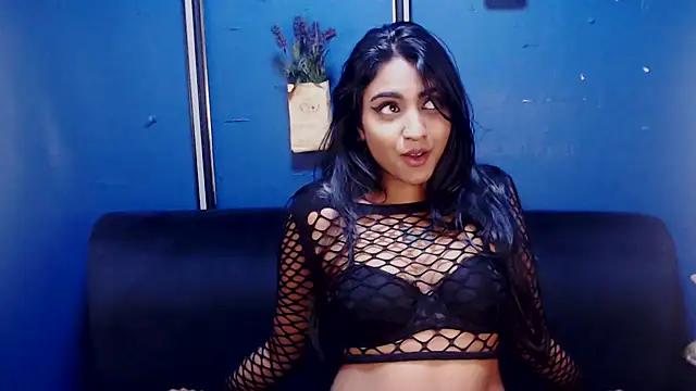 Delilah Blazee online show from 12, 3, 2025