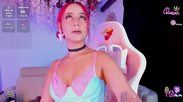 Snapshot of Mia-Bloom chatting on 10, 7, 2026 Mia-Bloom online show from 10, 7, 2026