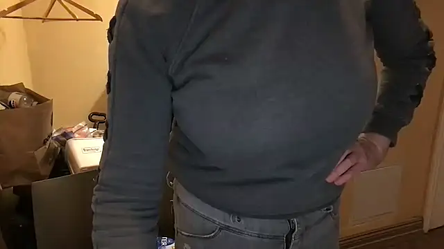 Snapshot of carolineford chatting on 24, 5, 2026 carolineford online show from 24, 5, 2026