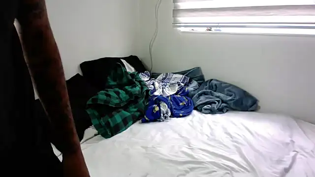 sorry-mom69 online show from 2, 10, 2025