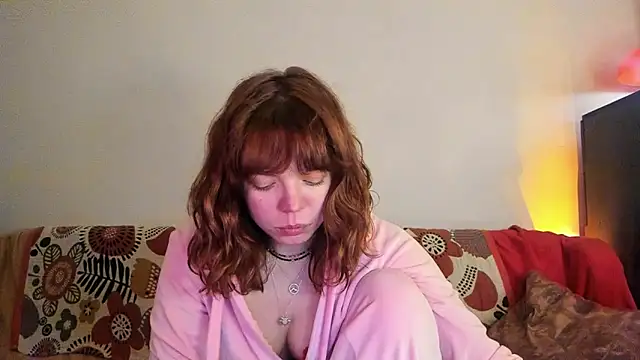 Snapshot of ClancyMorissey chatting on 4, 1, 2025 ClancyMorissey online show from 4, 1, 2025