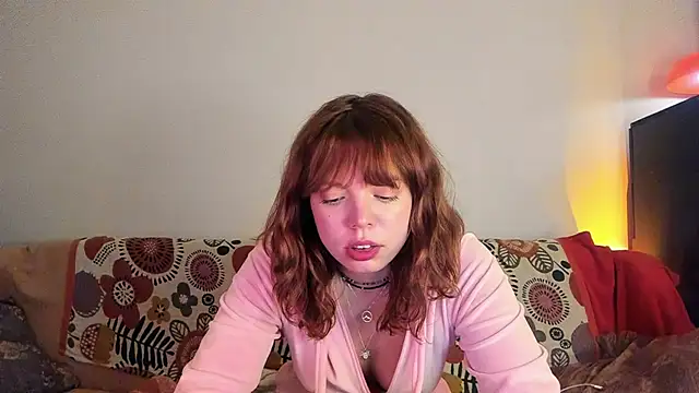 Snapshot of ClancyMorissey chatting on 7, 1, 2025 ClancyMorissey online show from 7, 1, 2025