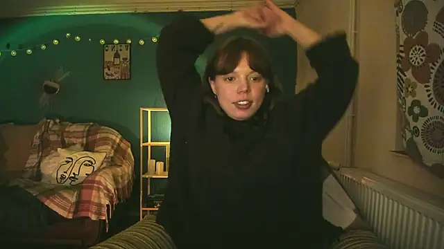 Snapshot of ClancyMorissey chatting on 19, 2, 2025 ClancyMorissey online show from 19, 2, 2025