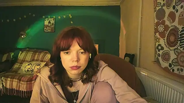 Snapshot of ClancyMorissey chatting on 6, 3, 2025 ClancyMorissey online show from 6, 3, 2025