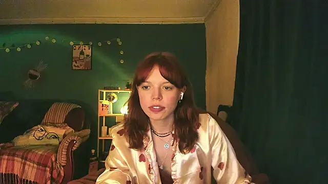 Snapshot of ClancyMorissey chatting on 8, 3, 2025 ClancyMorissey online show from 8, 3, 2025