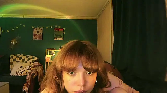 Snapshot of ClancyMorissey chatting on 13, 10, 2025 ClancyMorissey online show from 13, 10, 2025