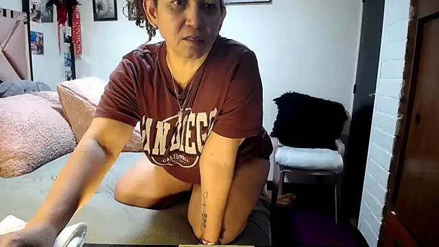 maturehoxx online show from 8, 9, 2025