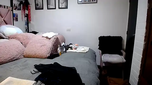 maturehoxx online show from 27, 9, 2025