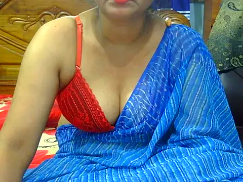 Snapshot of Daneldayna chatting on 2, 7, 2026 Daneldayna online show from 2, 7, 2026