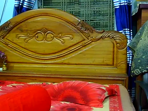 Snapshot of Daneldayna chatting on 3, 7, 2026 Daneldayna online show from 3, 7, 2026