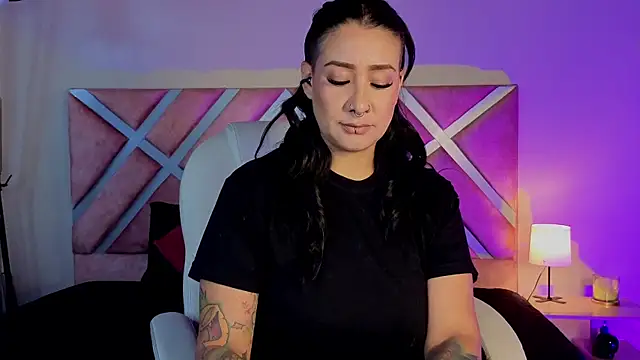  kelly hous36 online show from 11, 4, 2026