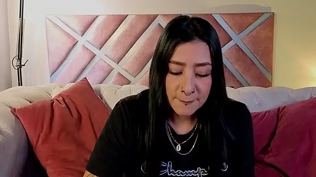  kelly hous36 online show from 2, 6, 2026