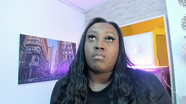 Snapshot of ShaniaBrownn chatting on 4, 12, 2025 ShaniaBrownn online show from 4, 12, 2025